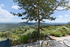 TERRASSE ET VUE SUR SUZETTE